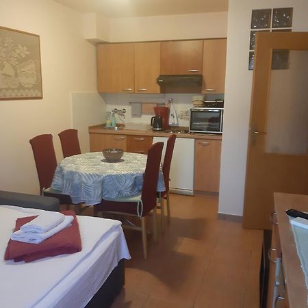 Adria Vrsar Apartment Bagian luar foto