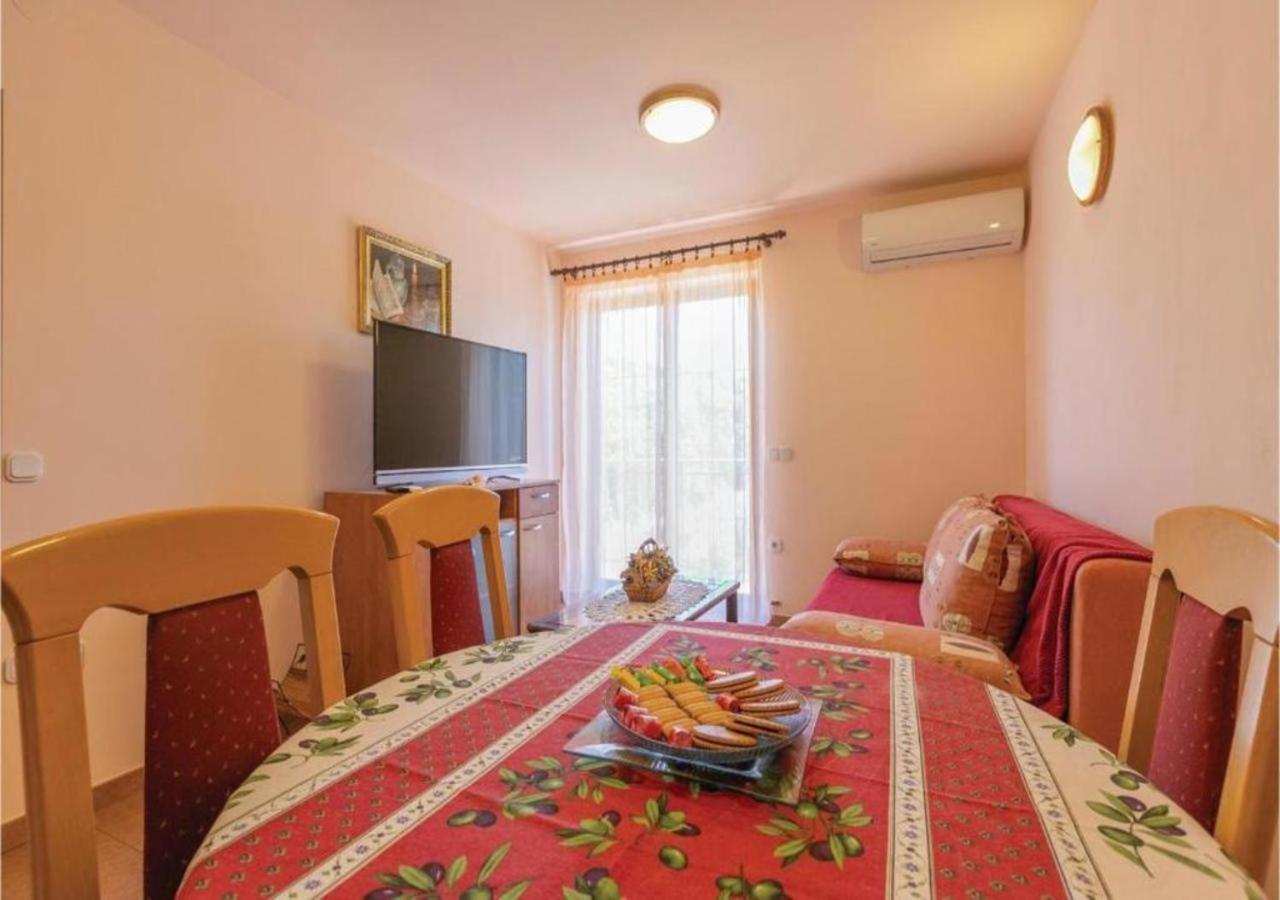 Adria Vrsar Apartment Bagian luar foto