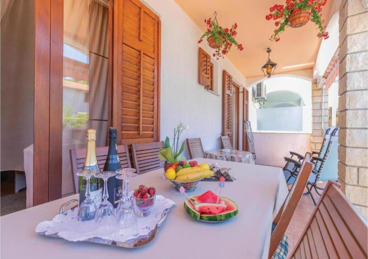 Adria Vrsar Apartment Bagian luar foto